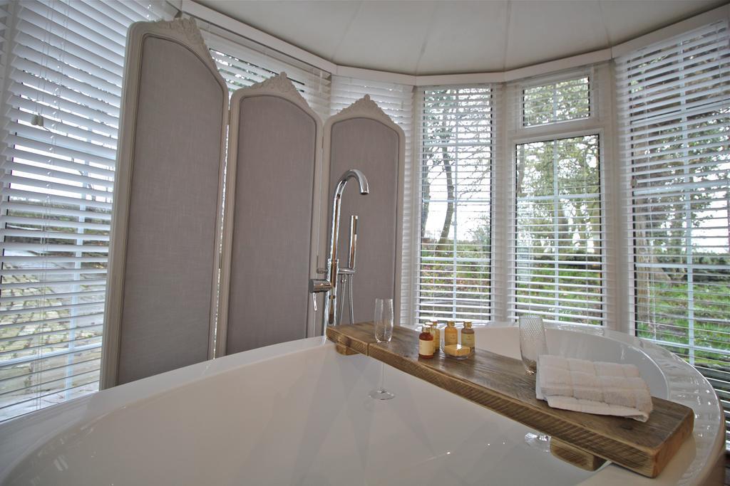 Aughton Birches Brow Boutique Guestrooms المظهر الخارجي الصورة